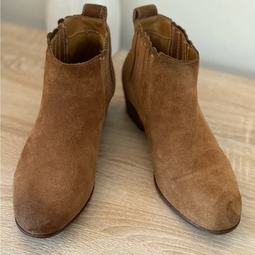 Jack Rogers Liddy Waterproof Suede Block Heel Booties size 7 - Picture 3 of 8